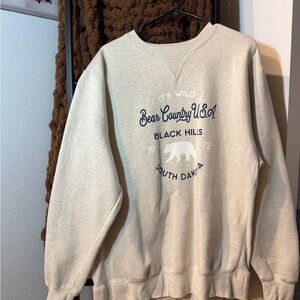 Bear Country USA Gray Sweatshirt